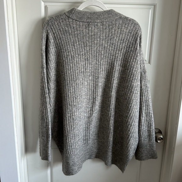 H&M Ribbed Tunic Sweater - Picture 6 of 6